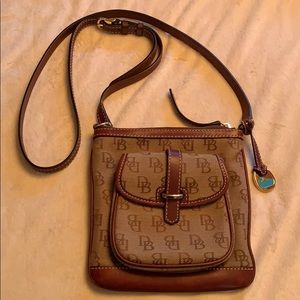 Crossbody purse